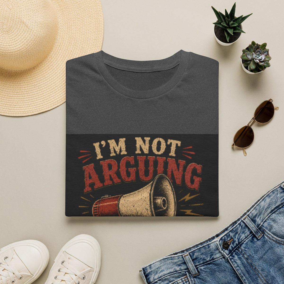 I'm Not Arguing T-Shirt — Funny Megaphone Graphic Tee for Debaters & Sarcastic Gift