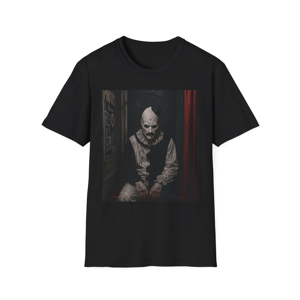 Creepy Vintage Clown T-Shirt — Retro Horror Graphic Tee for Halloween & Horror Fans
